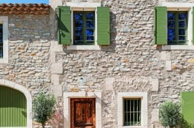 entrée-soleil-maison-alpilles-nemetia